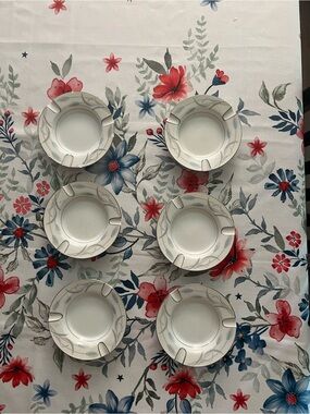 Valmont China Ashtray Set